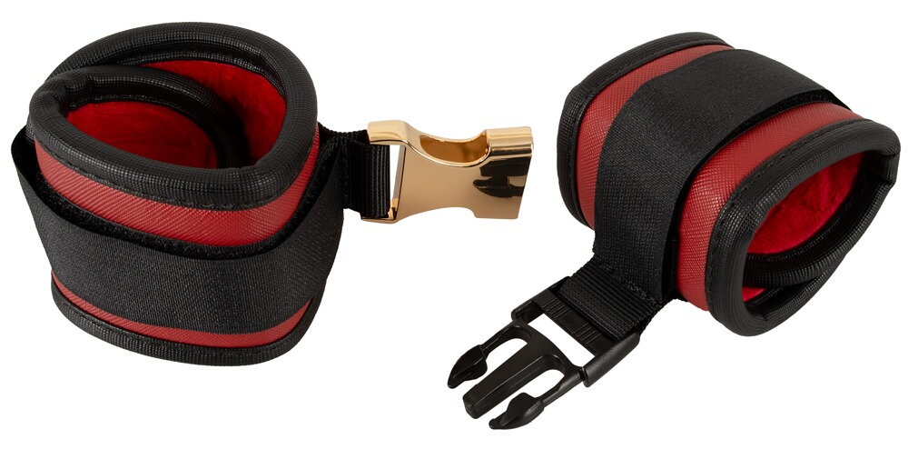 Neck to Wrist Bondage Set